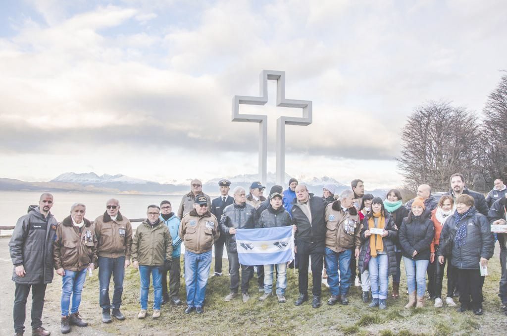 Homenaje A Los H Roes De Malvinas Diario El Sure O