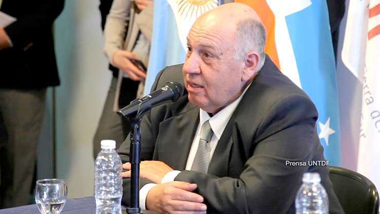 El rector de la Universidad Nacional de Tierra del Fuego (UNTDF), Juan Castelucci, realizó gestiones en Buenos Aires.