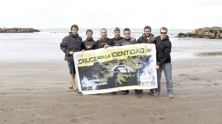 Parte del equipo “Cruce por la Identidad” (Foto Gentileza: Bernardo Boucho).