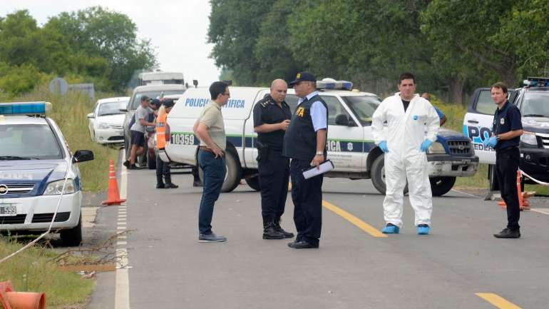 Unos 700 efectivos policiales buscan a los condenados por el Triple Crimen de General Rodríguez.