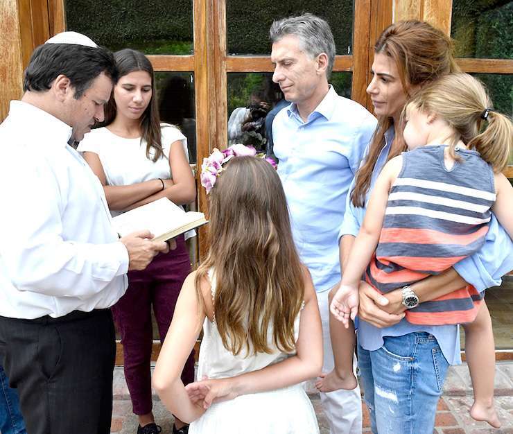 Macri recibió a Iara y Kala Nisman, hijas del fallecido fiscal.