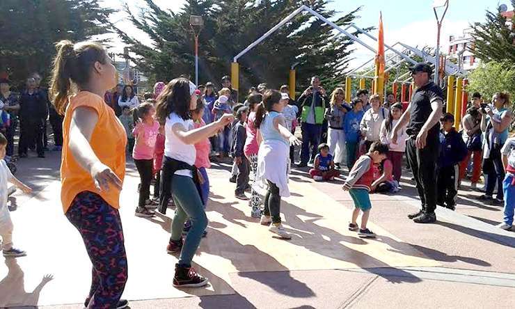 De lunes a sábados, por la tarde, la comunidad puede disfrutar de varias actividades en los distintos barrios de la ciudad.