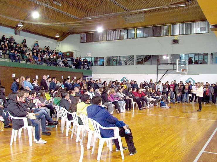 Se estima que fueron un total de 6 mil personas las que participaron en las reuniones.