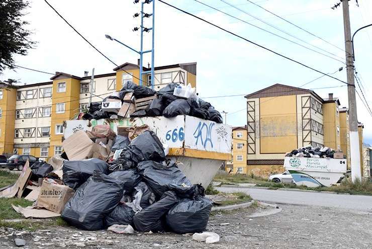 Tras varios días sin servicio, se restableció la recolección de residuos en Ushuaia.