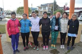 MUJERES. Gómez, Bustos, Martínez, Silva, Montelongo, Fernández y Gassman. Ausente: Agüero.