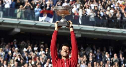 El número uno del ranking levantó el último Grand Slam que faltaba en sus vitrinas: Roland Garros.