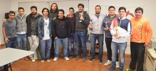 PREMIACION. Martínez, Quiroga, García, Ríos, Herzog, Romero, Santillán, Farías, Zsilavecz, Miranda, Saldivia y Cárdenas.