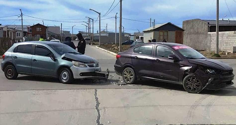 Dos Vehículos Colisionaron Y Varias Personas Resultaron Lesionadas Diario El Sureño