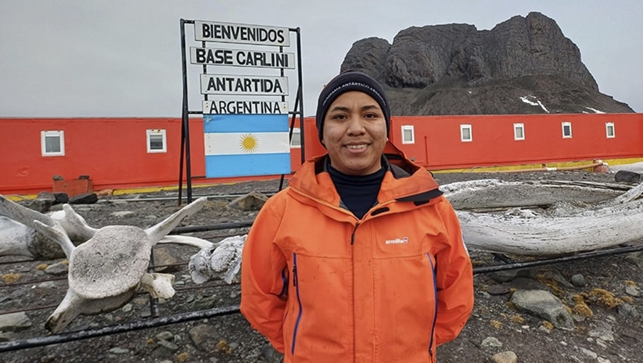 Cabo Primero Madregal, enfermero naval de la Base Carlini