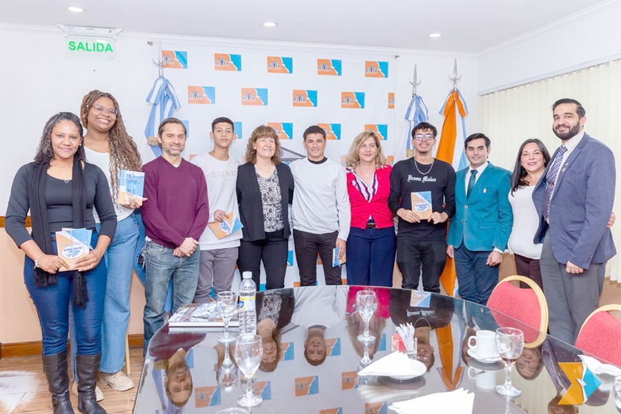 Recibieron a estudiantes de intercambio en la Legislatura