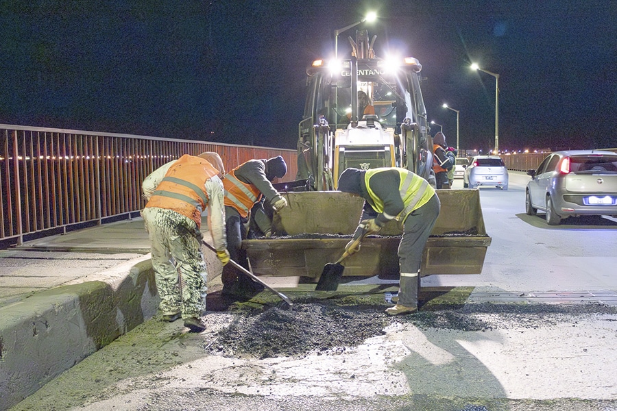 Siguen las tareas de remediación del puente General Mosconi