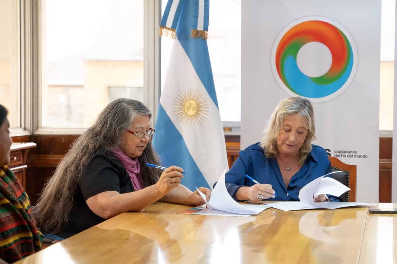 Tierra del Fuego y Conami acuerdan fortalecer derechos de los pueblos originarios