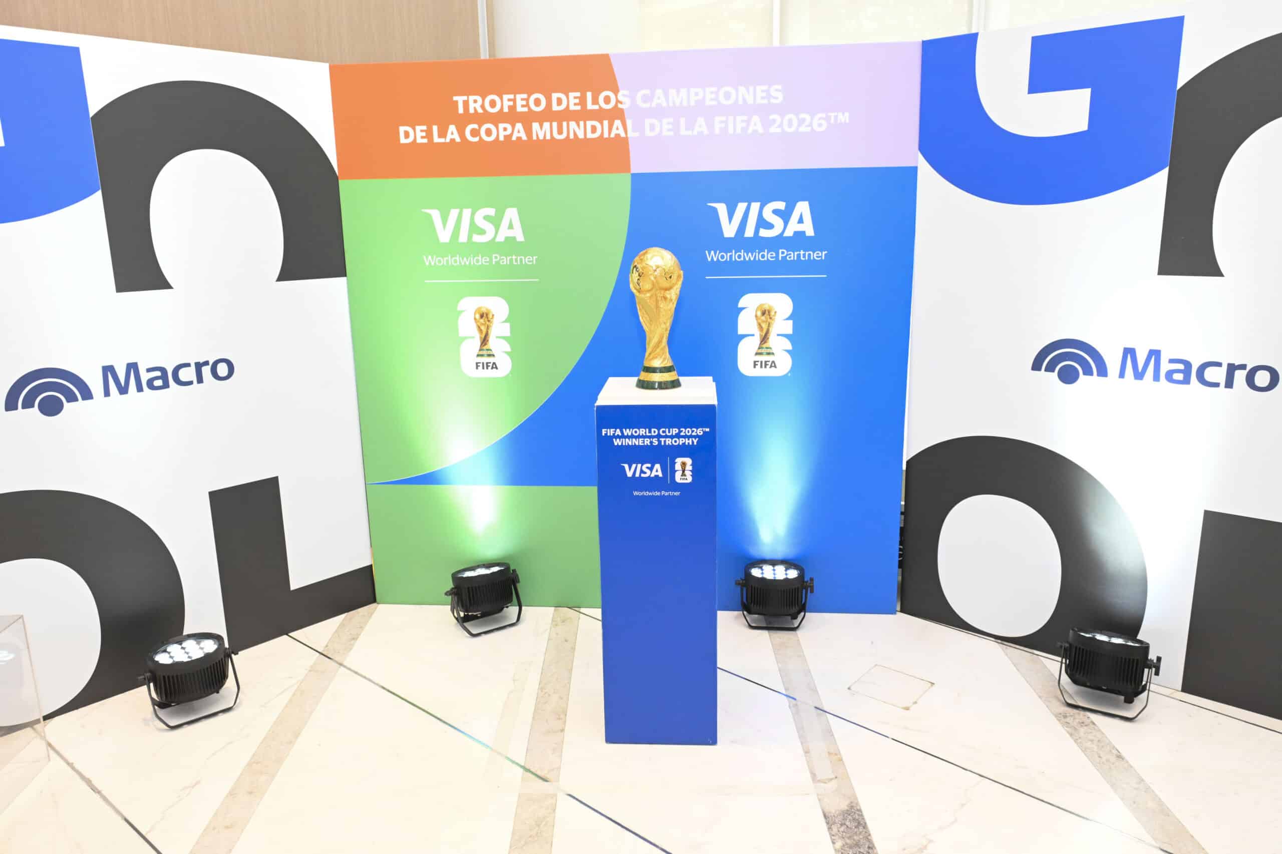 Visa y Banco Macro presentan el trofeo de la Copa Mundial de la FIFA 2026™ en Argentina