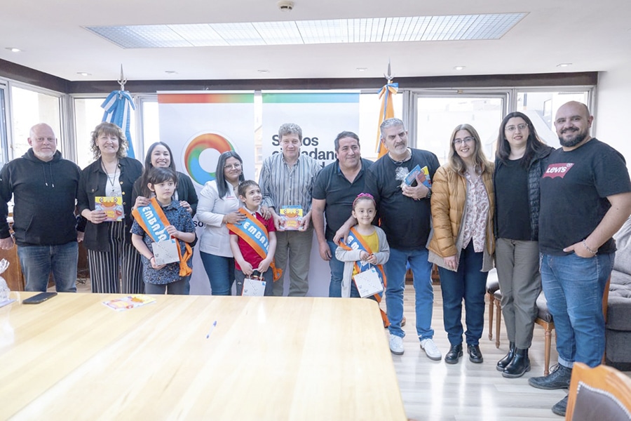 Melella recibió a los embajadores de la lectura