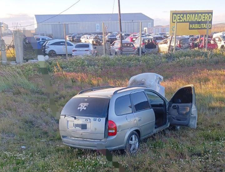 Un rodado chocó contra un poste de alumbrado público