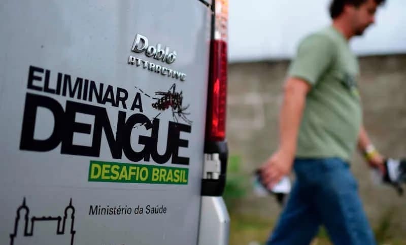 Brasil registra récord de casi 6,5 millones de casos de dengue en 2024