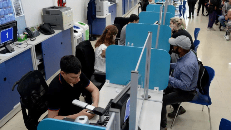 Estatales deberán seguir negociando sus salarios en base al Presupuesto 2023