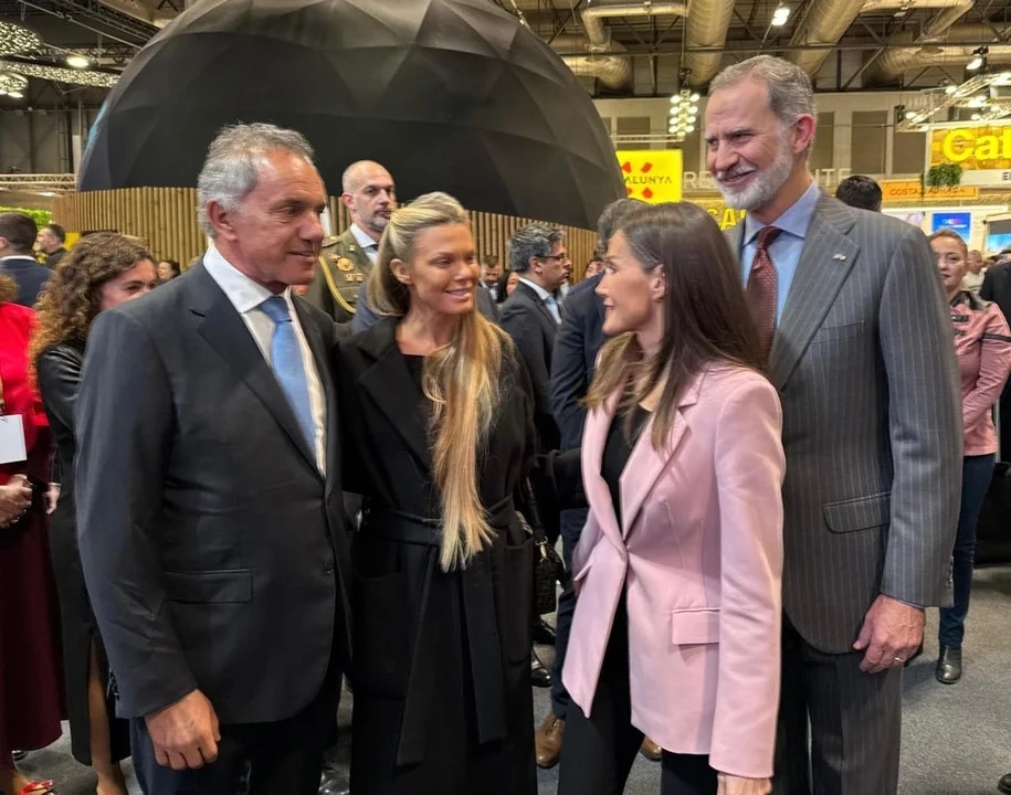 Fitur 2025: El Rey de España, Felipe VI y su esposa Letizia visitaron el stand de Argentina