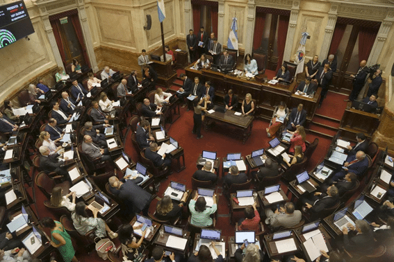 Senadores cobrarán $9.500.000 a partir de enero